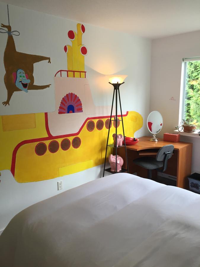 A Room At The Camelia Bed And Breakfast Tsawwassen Extérieur photo